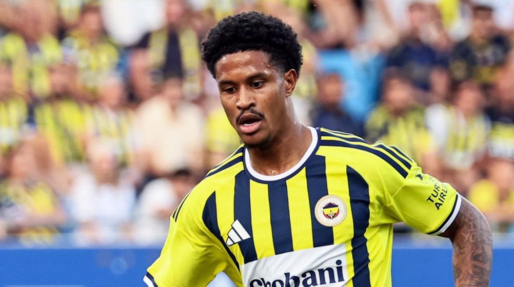 Fenerbahçe'den Resmi Açıklama: Oosterwolde Finlandiya'da Ameliyat Edildi
