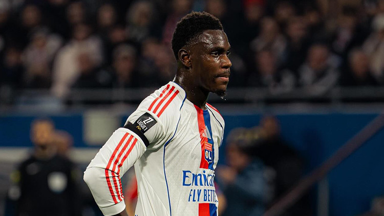 Lyon'lu Niakhate'den Fenerbahçe Açıklaması: 'Onlardan Aşağı Kalır Yanımız Olduğunu Düşünmüyorum'