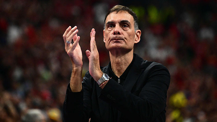Olympiakos Başantrenörü Bartzokas'tan Fenerbahçe Tarfin'e övgü: 'Savunmada muazzam bir potansiyele sahipler'