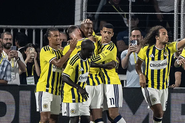 Talisca ve Greenwood'dan tarihi gece: Fenerbahçe, Sturm Graz'ı 2-0 geçti, Türkiye UEFA sıralamasında 9. sıraya yerleşti